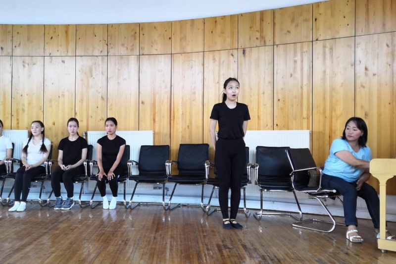 «Щепки летят»: Определены студенты шестой якутской студии театрального училища