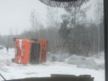 КамАЗ перевернулся на трассе в Хангаласском районе Якутии