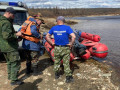 Спасатели продолжают поиски одного из охотников, перевернувшихся на лодке в Нерюнгринском районе Якутии