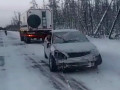 Экипаж ДПС отбуксировал разбитый автомобиль на трассе «Вилюй» в Якутии