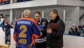 Горячий лед: В Нерюнгри состоялся турнир по хоккею на кубок главы города