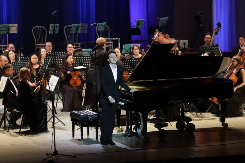 Швейцарское ТВ сняло фильм о пианисте Сергее Танине в Якутии