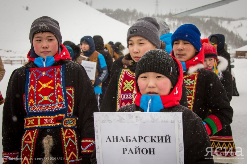 Отдавая дань самобытной культуре. В Якутске стартовали Игры детей Арктики 2020