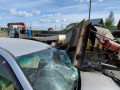 Цистерна от бетономешалки упала на проезжавшую рядом автомашину в Якутске
