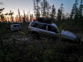 Якутские спасатели вызволили застрявший в лесу автомобиль