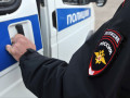 Двое мужчин насильно затолкали в машину девушку в Якутске
