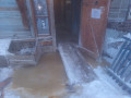 Канализация замерзла в деревянном доме по Лермонтова в Якутске